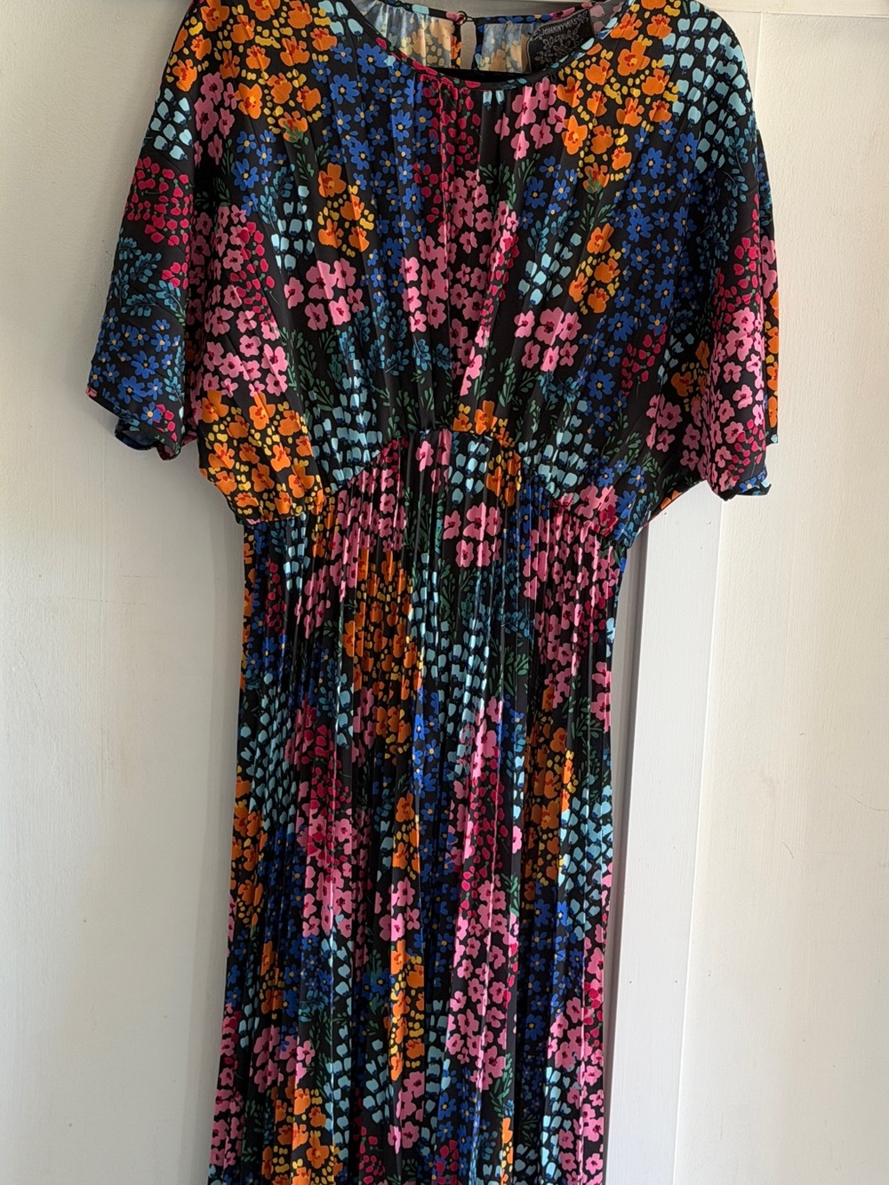 Johnny Was Astrid  pleated tea length Dress  Floral size M NWT $340